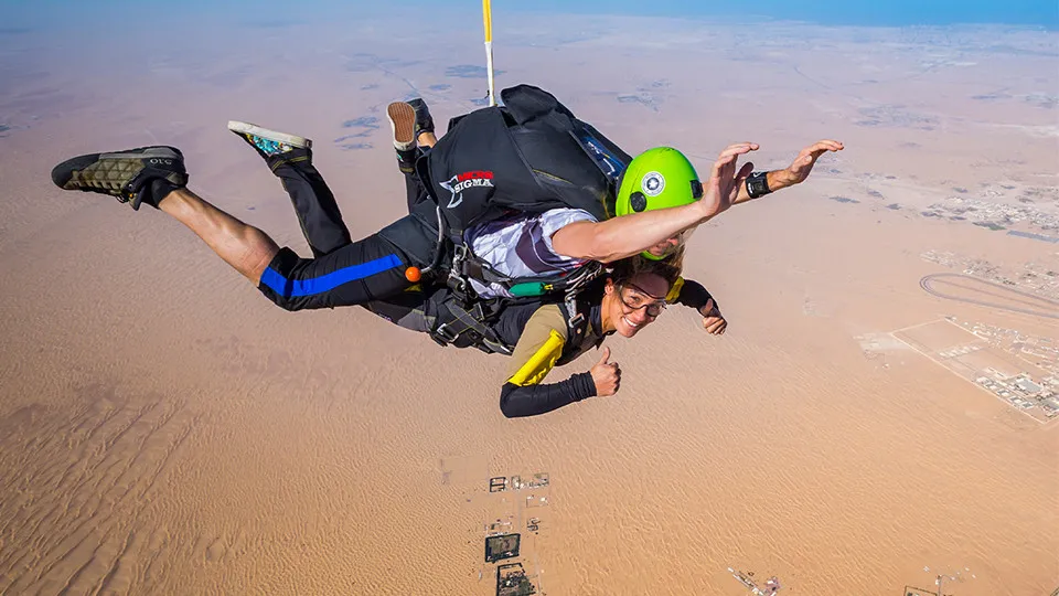 Tandem-Fallschirmsprung Desert Drop - Image 1